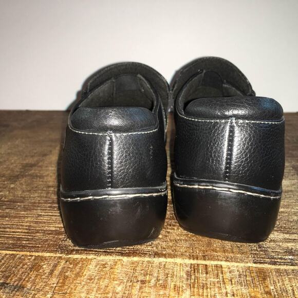 Clarks Cora Poppy Womens SlipOn Comfort Shoe Loafer Black 7.5 W Classic Normcore - Picture 7 of 8